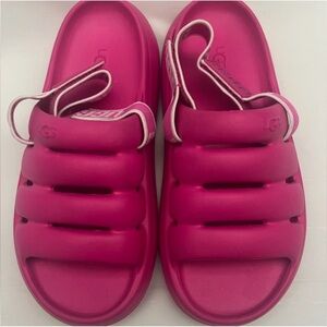 UGG Woman’s Pink Slide Sandals
